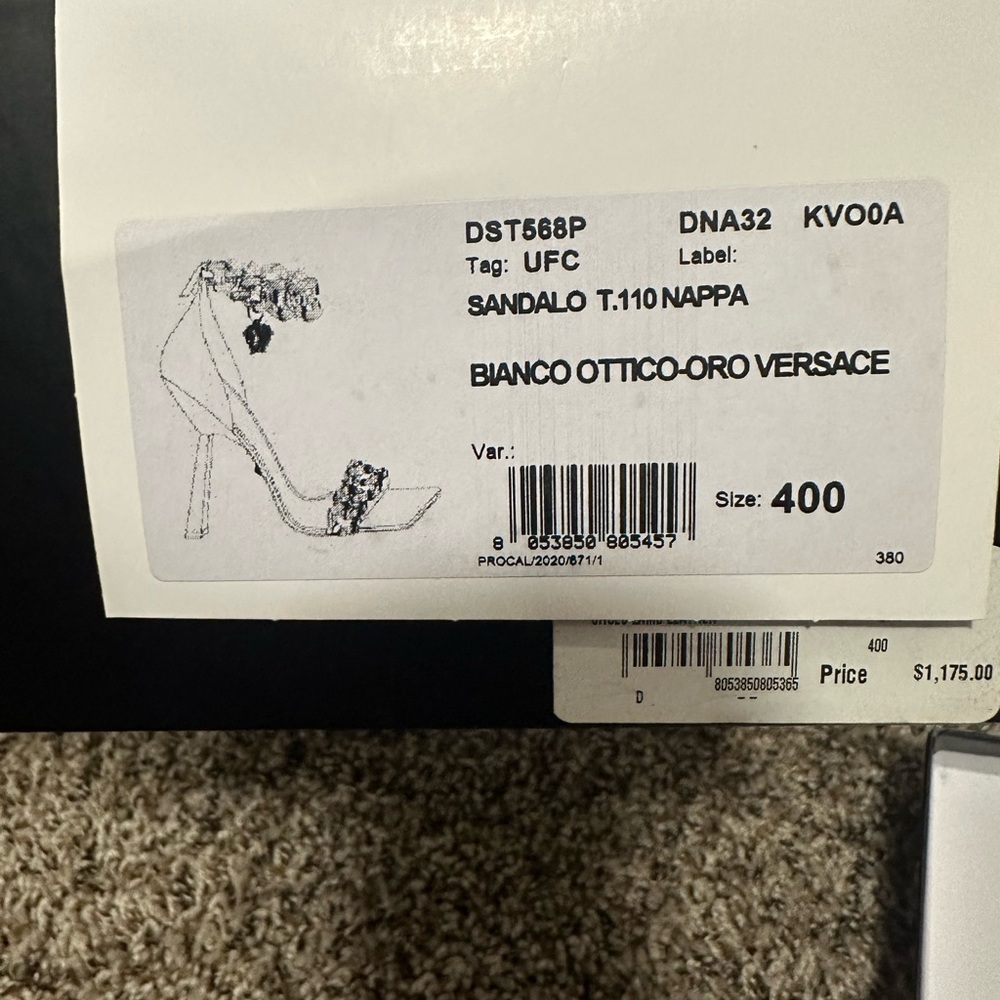 Versace heels size 40 - Picture 2 of 6